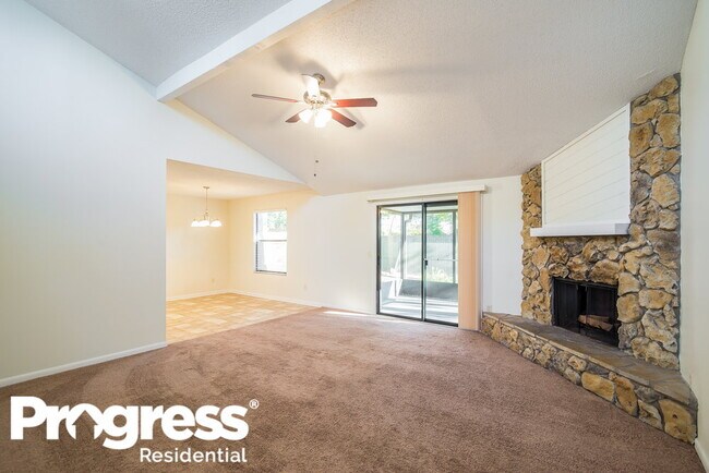 Building Photo - 10659 Berghley Ct N