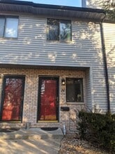 Building Photo - 1108 E Jefferson St