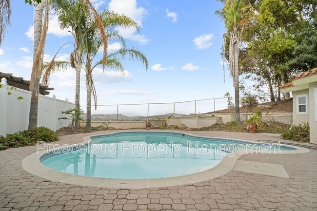 Building Photo - 5364 Dressage Dr