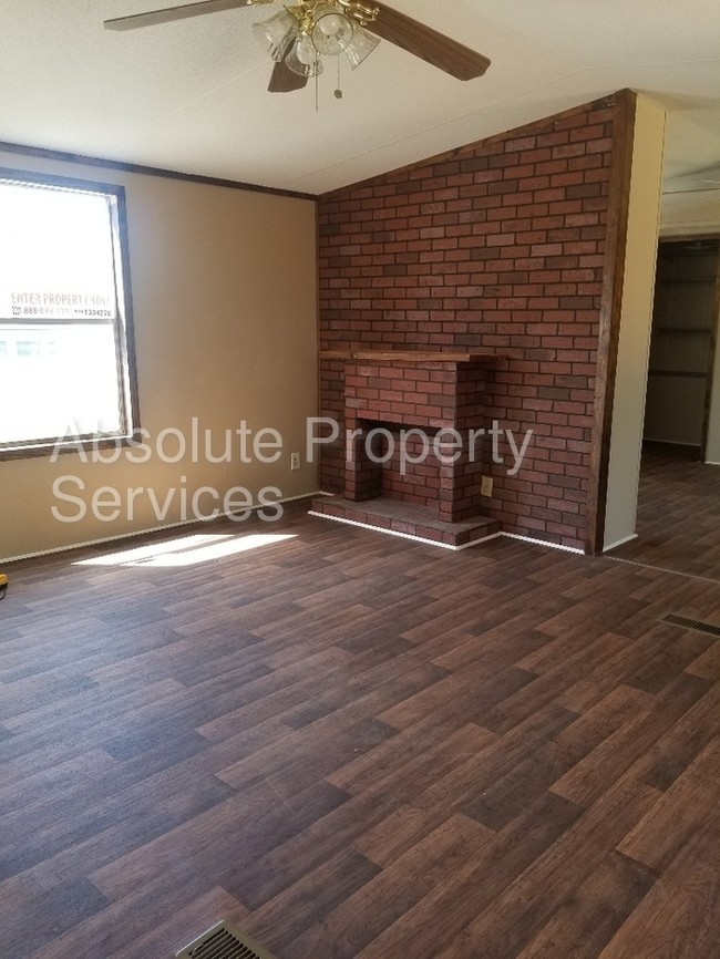 Building Photo - 508 Wingo Rd
