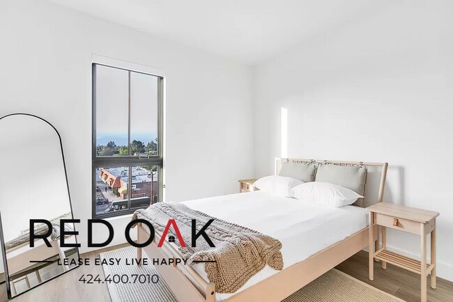 Foto del edificio - Gorgeous One Bedroom with a Private Balcon...