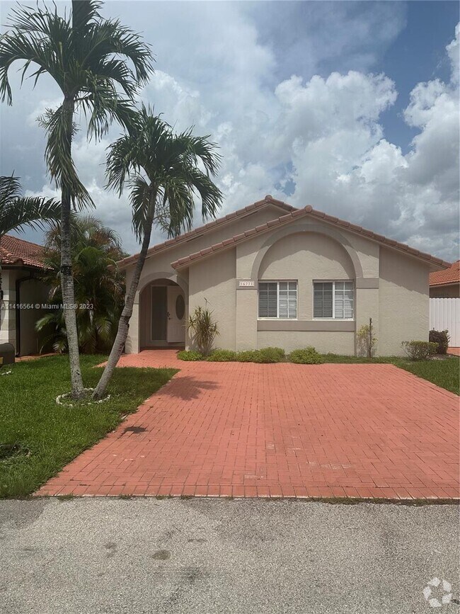 Loch Ness Estates Houses for Rent Miami Lakes, FL 2 Homes