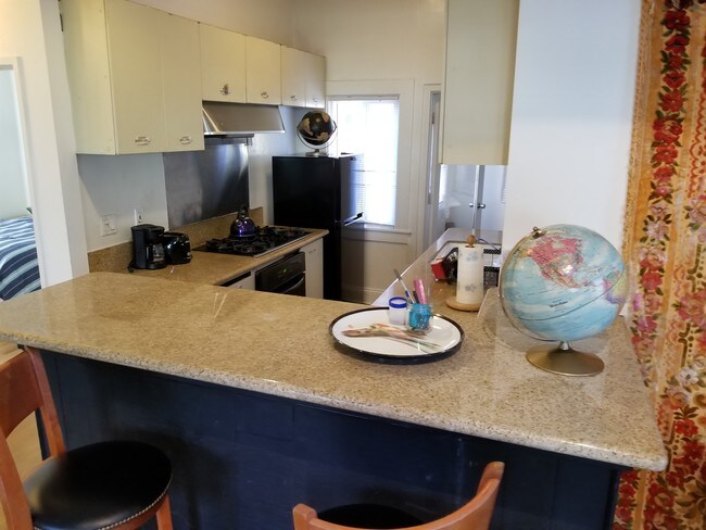 Foto del edificio - 3989 Beethoven St