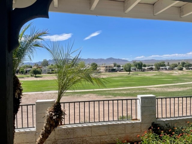 Foto del edificio - 2525 Country Club Dr