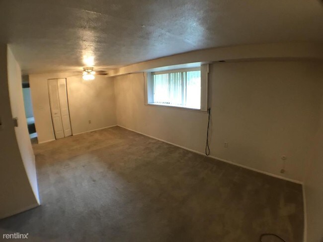 Foto del edificio - 2457 Brook Ledge Rd