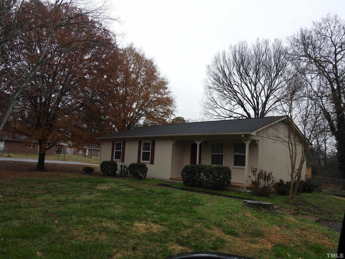 236 Thompson St, Pittsboro, NC 27312 House Rental in Pittsboro, NC