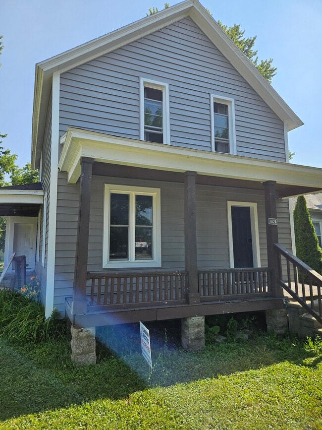Building Photo - 1024 Union St