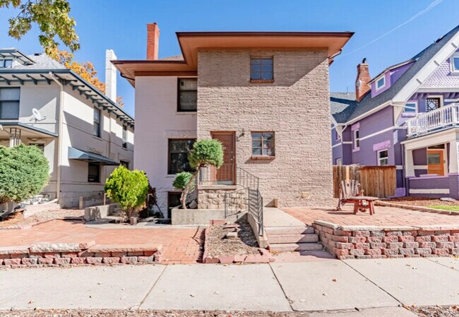 Foto del edificio - 1240 York St