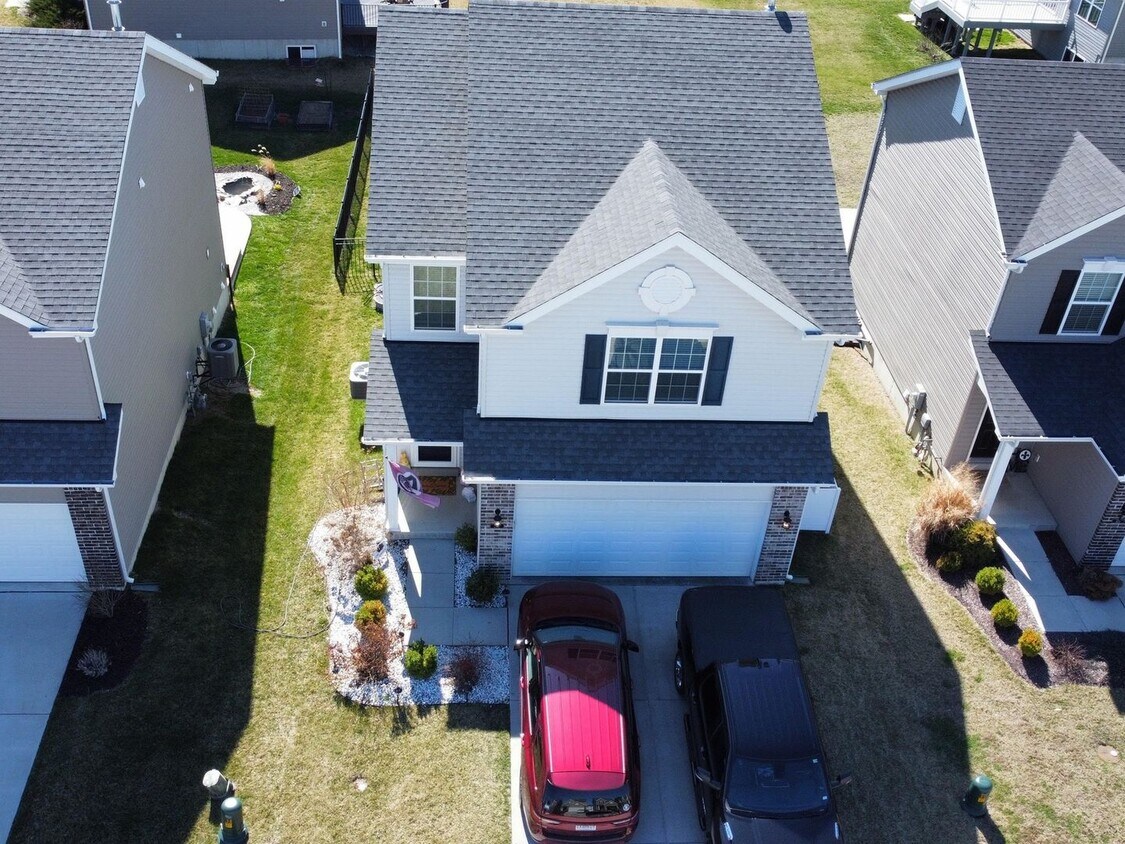 Foto del edificio - 3 Bedroom Single Family Home in Saint Charles