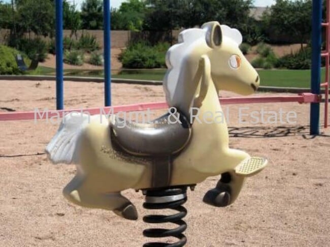 Foto del edificio - Very nice 3 bedroom home in Chandler not f...