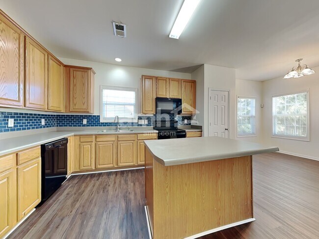 Foto del edificio - 4011 Black Gum Pl