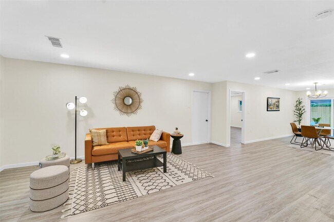 Building Photo - 9714 Blankenship Dr