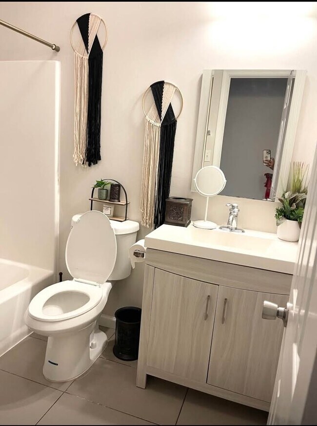 Foto del edificio - 3120 Creedon Dr