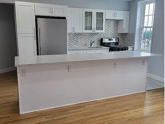 Building Photo - 2239 Troy Ave