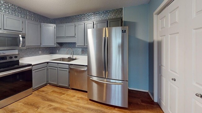 Foto del edificio - 1711 Orange Grove Shores Dr