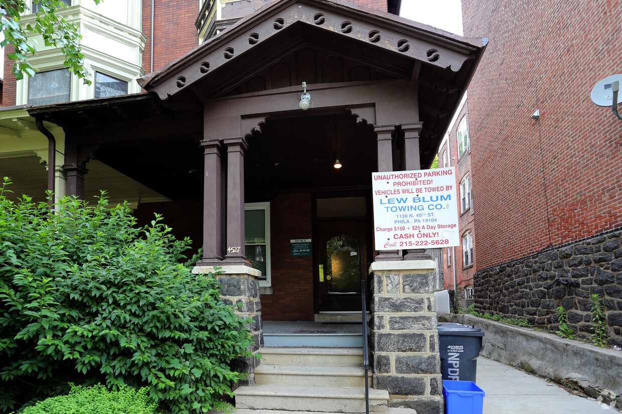 Exterior - 4527 Pine Street