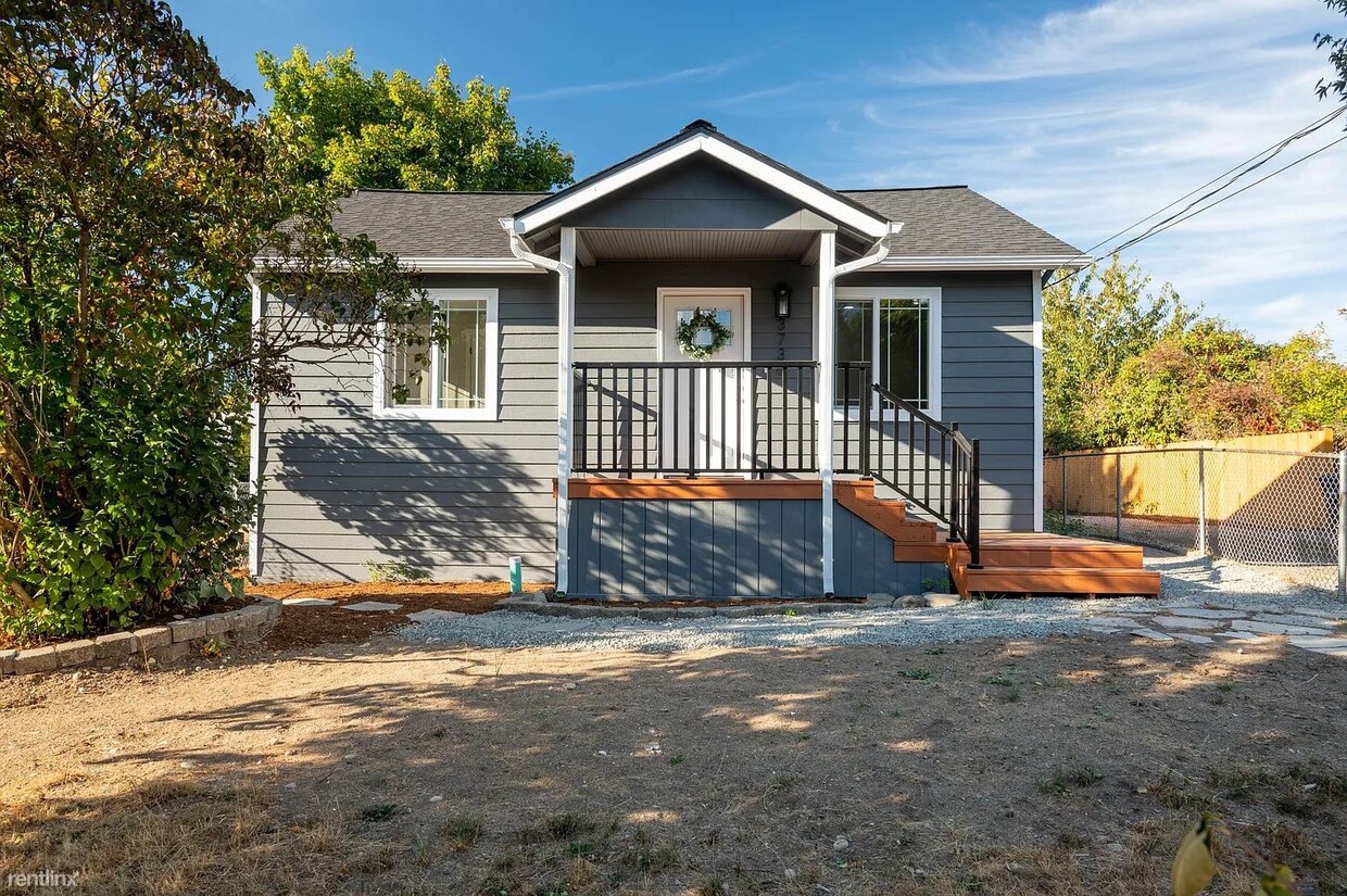 Primary Photo - 2 br, 1 bath House - 3736 C Street