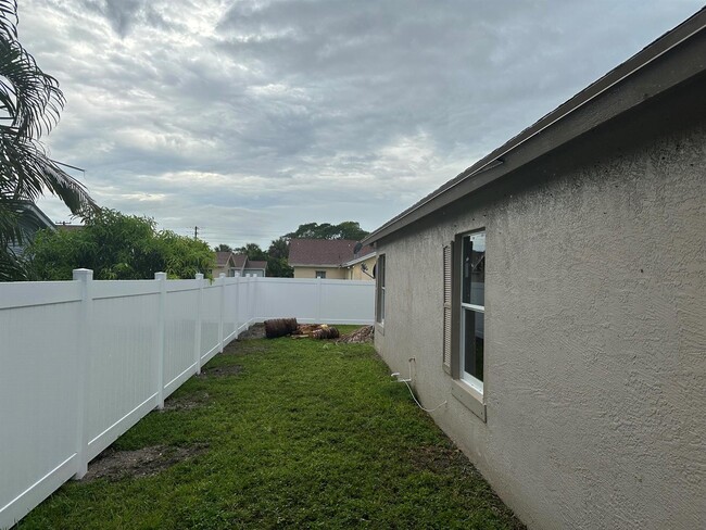 Building Photo - 1111 Douglass Ave