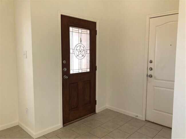 Building Photo - 1515 Haynie Bend