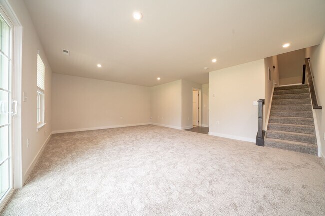 Foto del edificio - Pending Application: Townhome on the Chape...