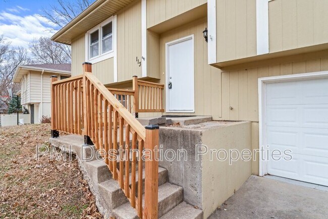 Foto del edificio - 113 Meadow Ln