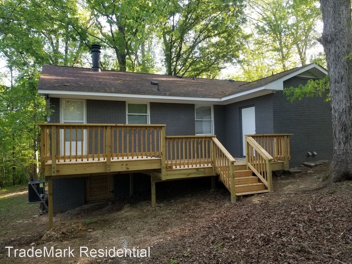 Primary Photo - 2 br, 1 bath House - 40 Cedar Court #B