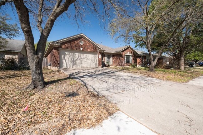Building Photo - 1008 Chippewa