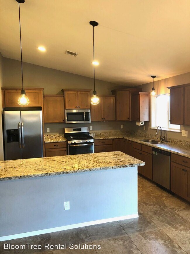 Foto del edificio - 3 br, 3 bath House - 4035 N Tonopah Drive