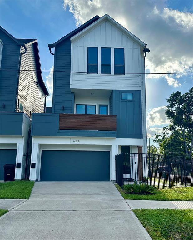 Foto principal - 4623 Cochran St