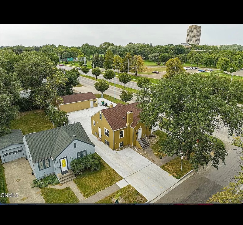 Primary Photo - 1030 N 9th St