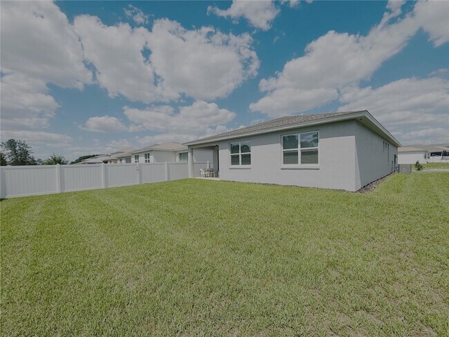 Foto del edificio - 5830 SW 78th Ave Rd
