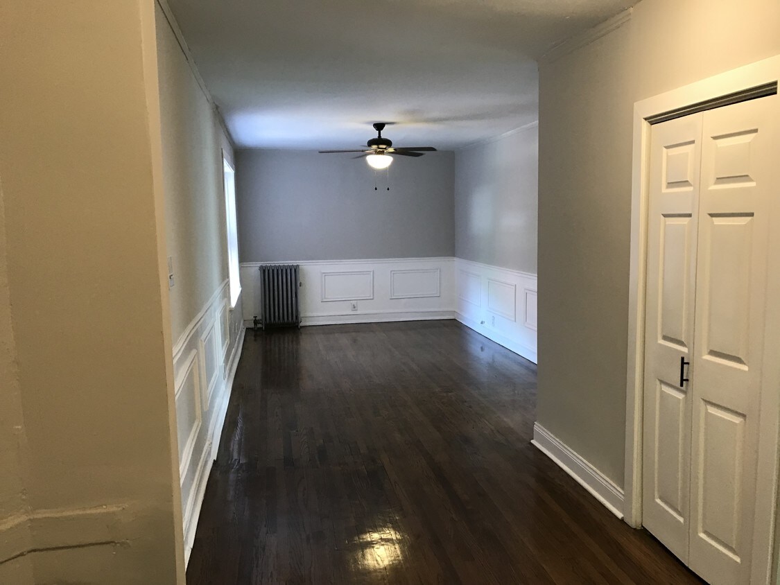 Primary Photo - 3607 S King Dr