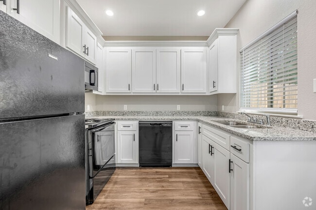 2BR, 1.5BA - 1,000SF - Kitchen - 5927 East Highway 80