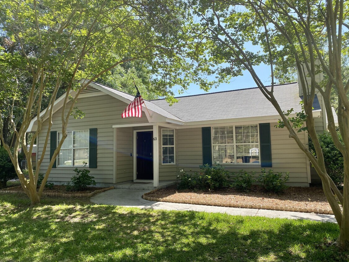 Primary Photo - 63 Blacksmith Cir
