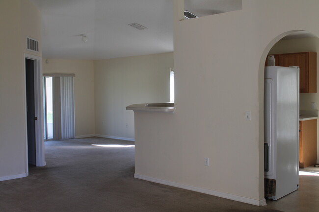Building Photo - 6953 Clearwater Park Ct N