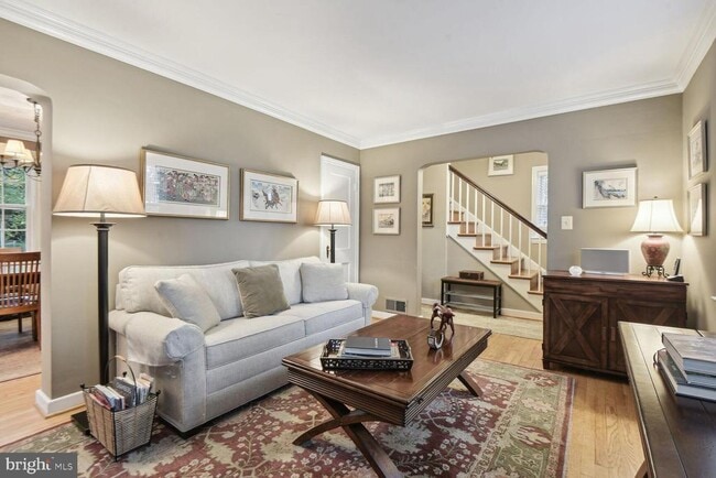 Foto del edificio - 900 N Livingston St