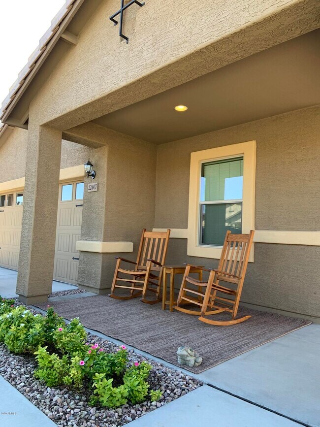 Foto del edificio - 22407 W Morning Glory St