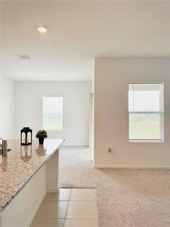 Foto del edificio - 2652 Buttercup Ave