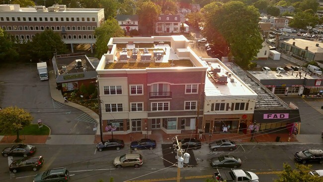 Foto del edificio - Huntington Professional Suites