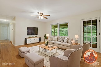 Building Photo - 19 Brookcliff Dr