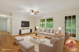 Building Photo - 19 Brookcliff Dr