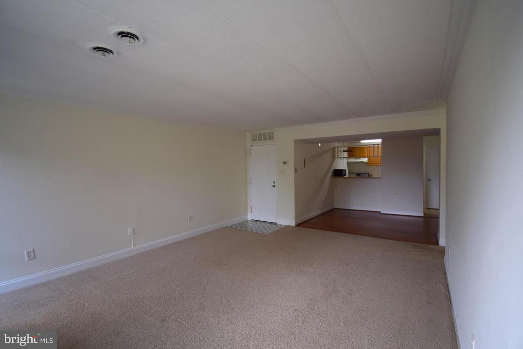 Primary Photo - 2635 Fort Farnsworth Rd