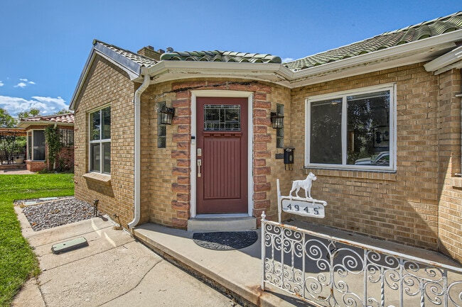 Building Photo - 4945 W 35th Ave