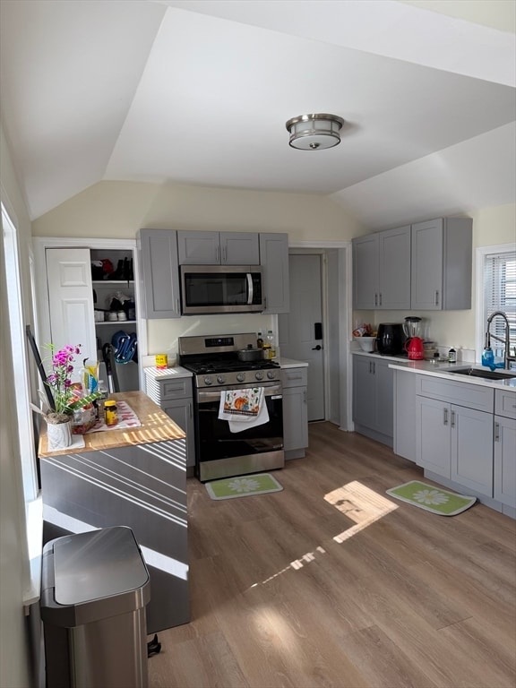 Primary Photo - 30 Chestnut St