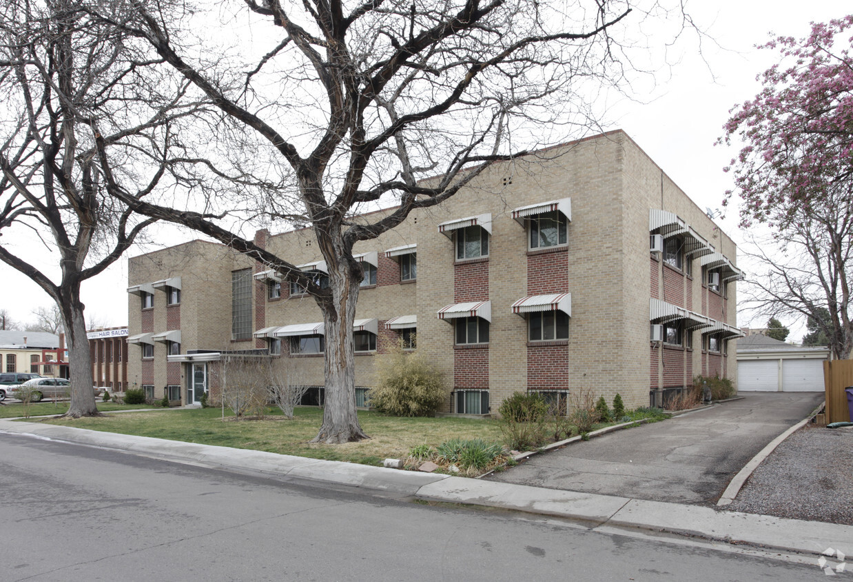 Primary Photo - Jersey Street Apartments