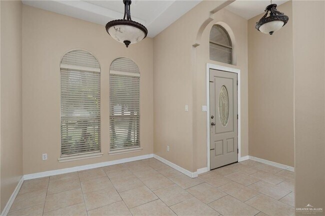 Building Photo - 4205 San Rodrigo