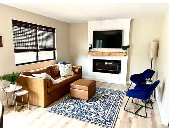 Foto del edificio - 249 New Hampshire Rte 103