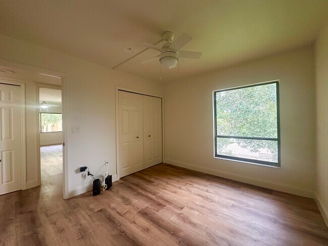 Secondary bedroom - 630 Cranes Way