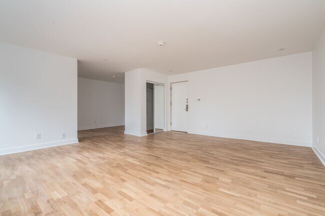 Photo du bâtiment - 39 Riverwood Pkwy