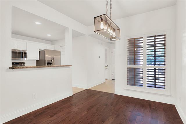 Foto del edificio - 12660 Hillcrest Rd